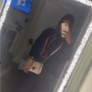 Meet your Posher, Mya